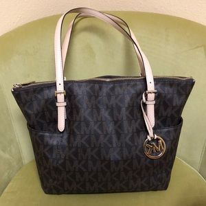 ♦️SOLD♦️MICHAEL KORS PURSE